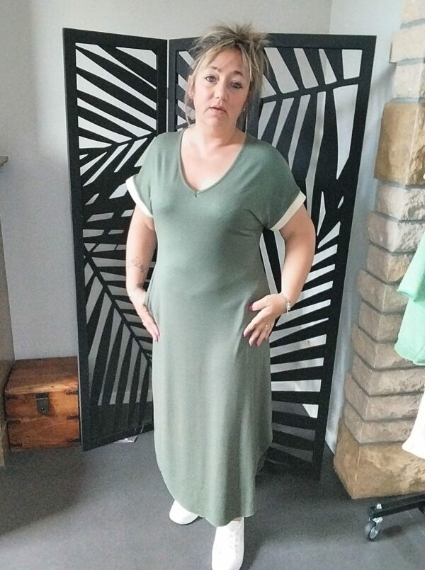 Robe longue fendue