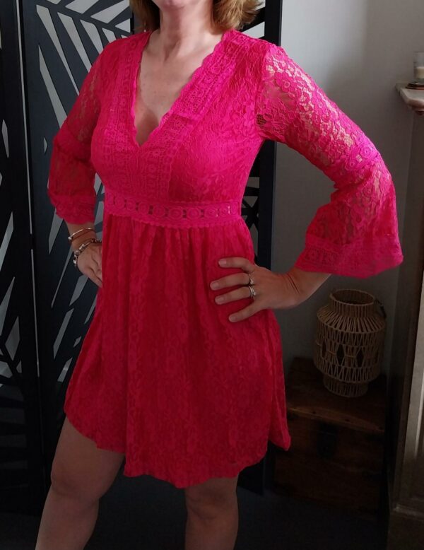 Robe en dentelle manches longue - Image 5