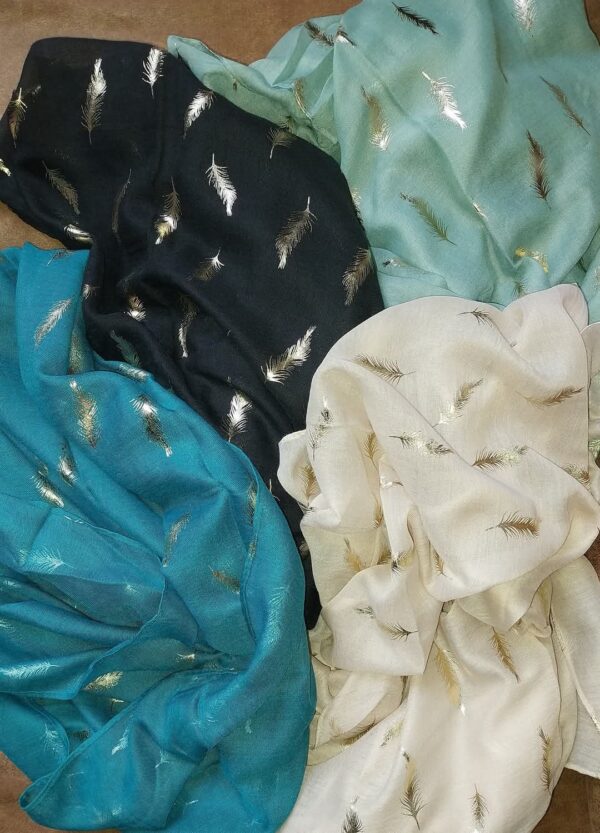 Foulard plumes